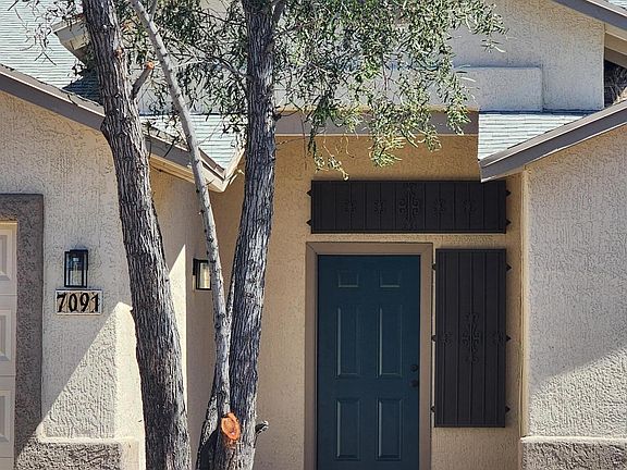 3rd image of 7091 S Avenida Estrada