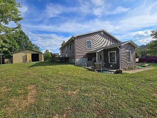 4th image of 465 Rock House Rd