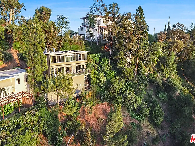 9416 Beverly Crest Dr — Photo 56