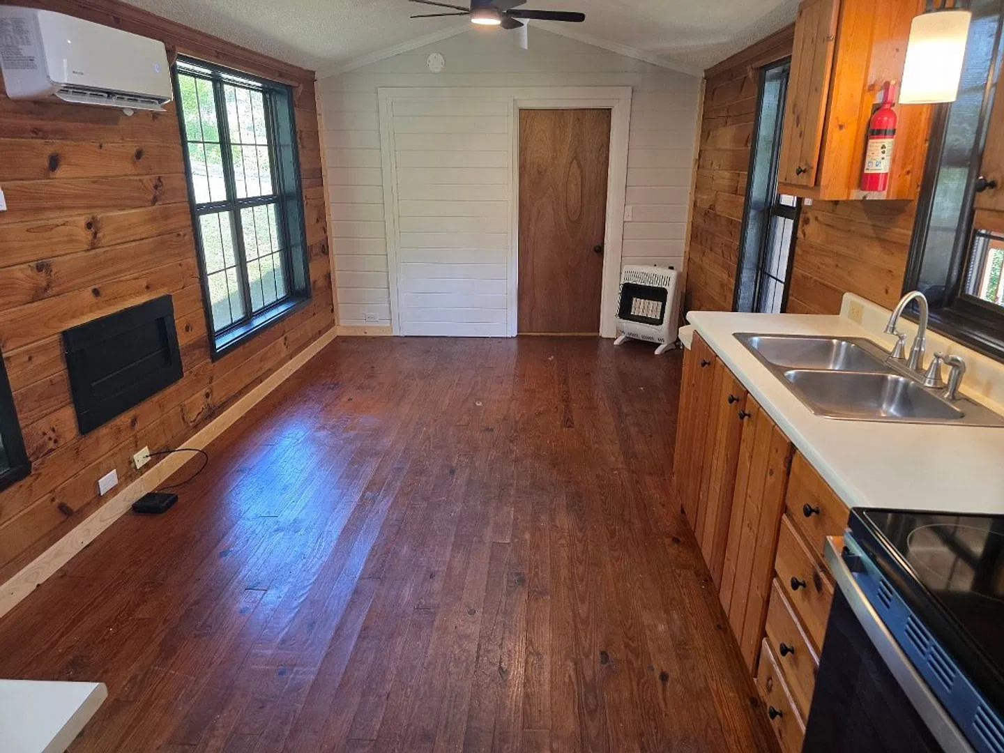 1748 Birdtown Rd — Photo 3