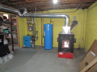 2111 Deer Lake Ave, Ishpeming, MI 49849