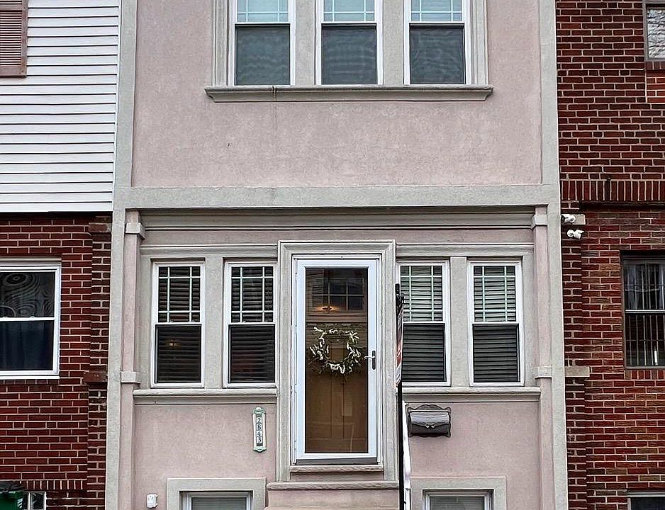 1st image of 2843 S Alder St