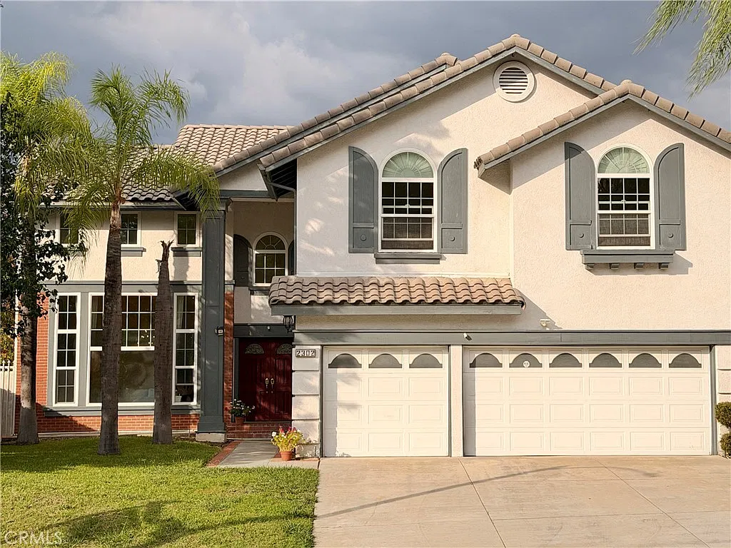 4 bed, 2891 sqft, $4,800 — Photo 1
