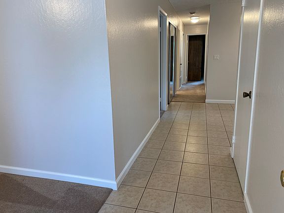 4th image of 3287 Lake Arrowhead Ave
