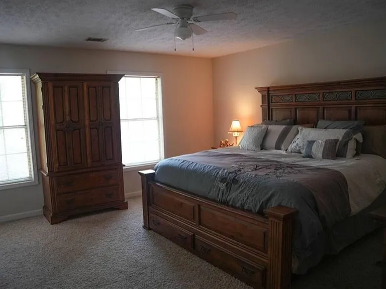 5043 Blackberry Ln — Photo 13