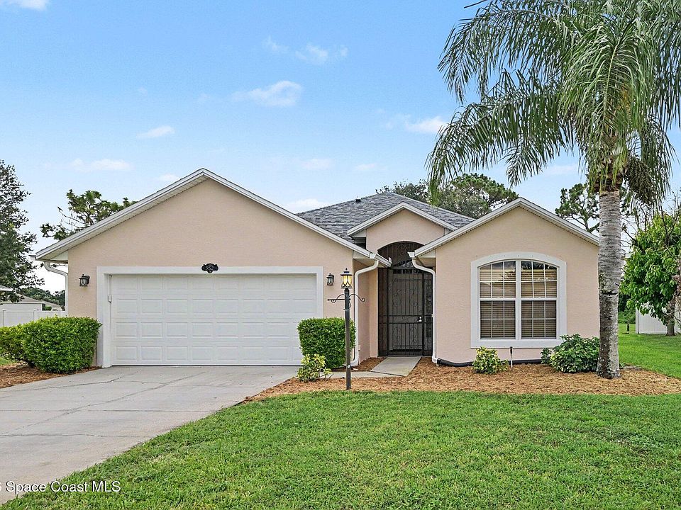 1st image of 952 Tavernier Cir NE