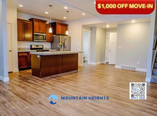 824 E Newfield Dr, Sandy, UT 84094