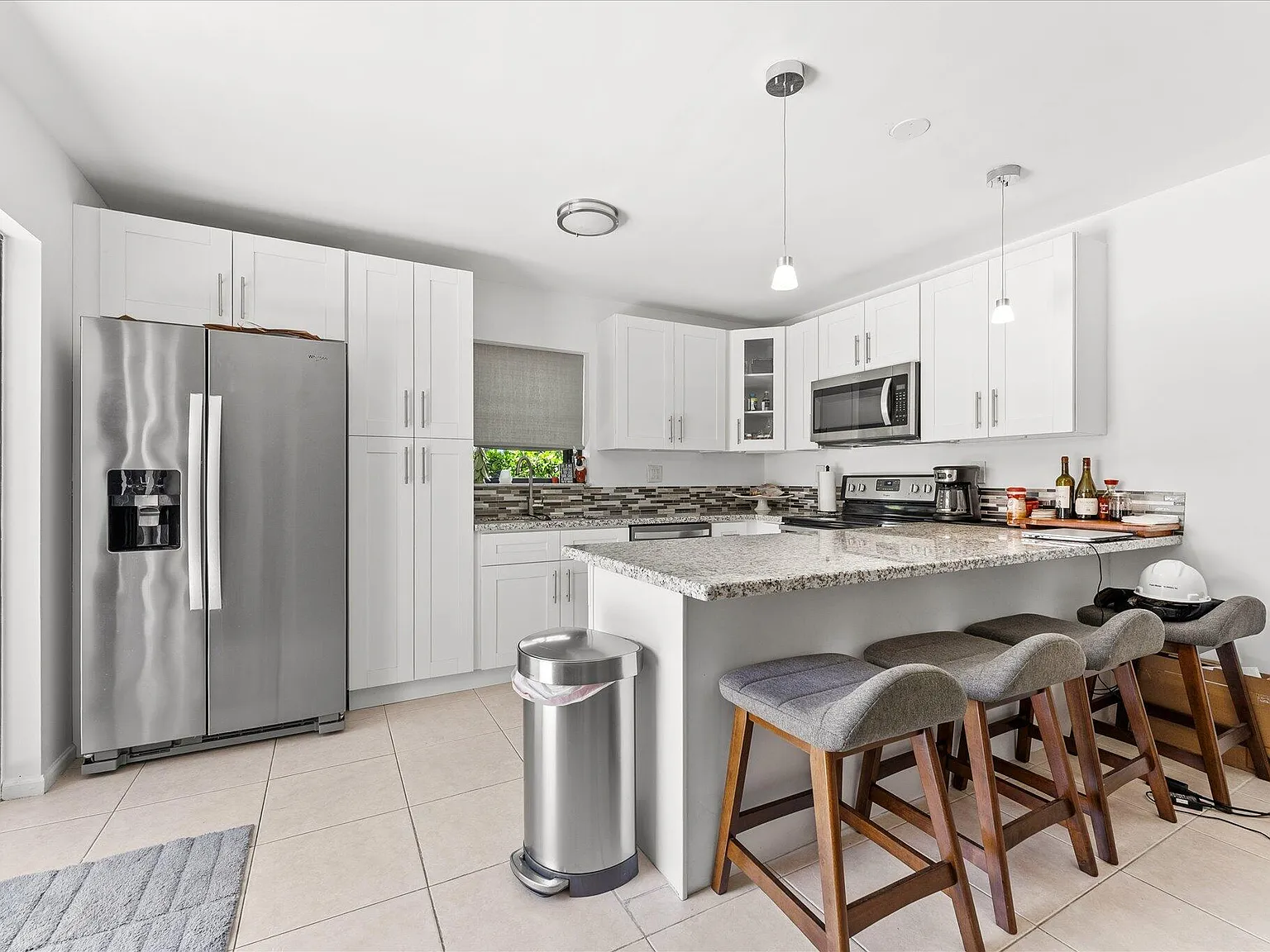 2 bed, 2.5 bath, 1380 sqft, $3,100 — Photo 1