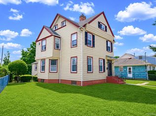 1252 Baypark Pl, Far Rockaway, NY 11691