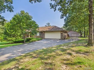 3266 Vandover Rd, Poplar Bluff, MO 63901