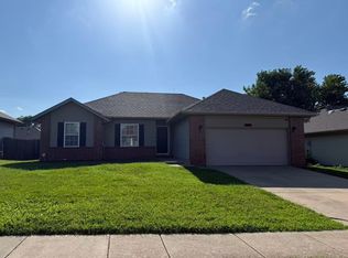 327 S Red Ave, Springfield, MO 65802