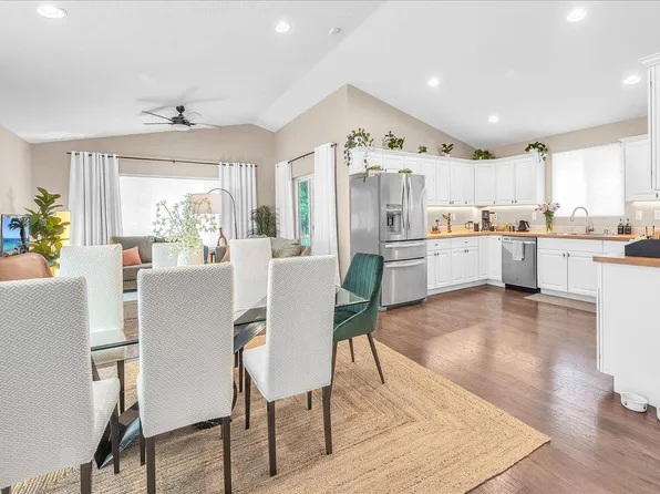 2003 E 33rd St, Vancouver, WA 98663