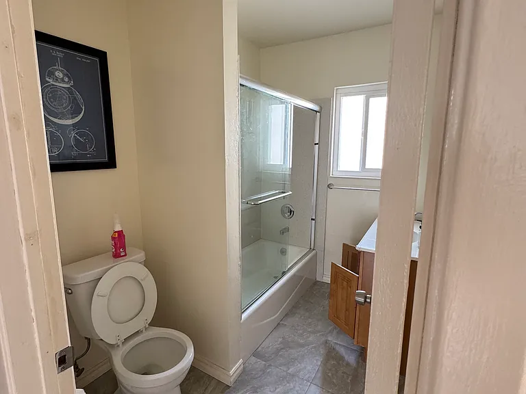 3245 Texas St — Photo 2