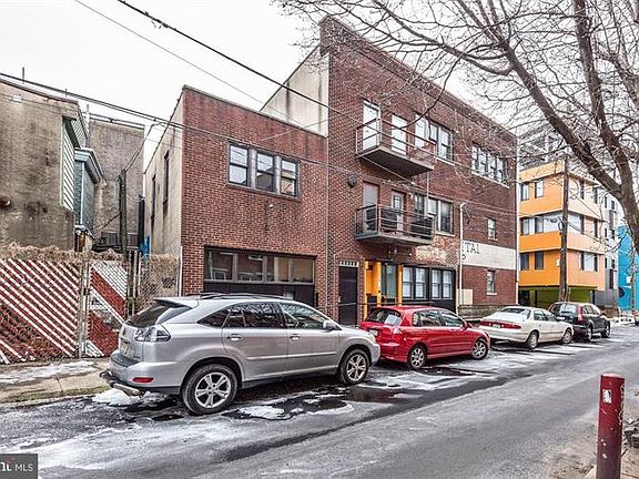 2nd image of 146 W Laurel St APT 101
