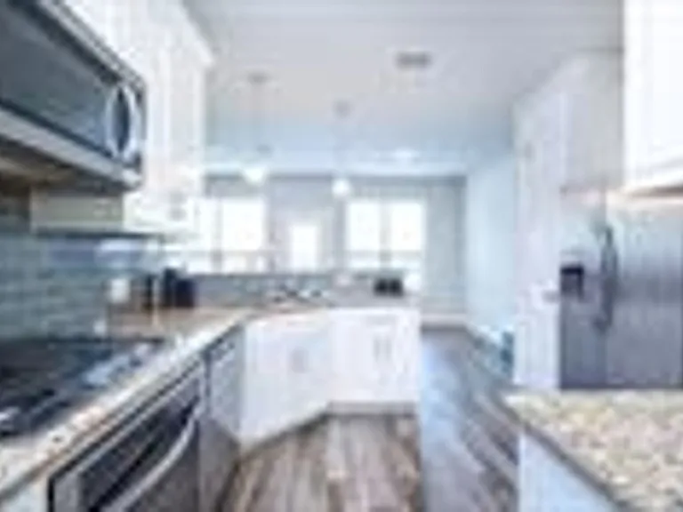 3009 Galveston St — Photo 22