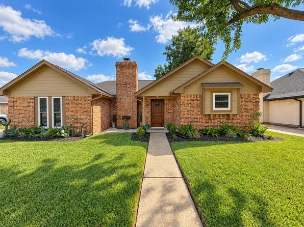 6102 Canada Dr, Pasadena, TX 77505
