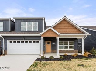 1406 Summer Meadow Dr, Powell, TN 37849