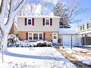 1216 Hickory St, Waukegan, IL 60085