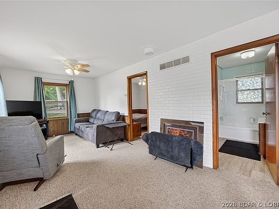 4th image of 166 El Lago Cir