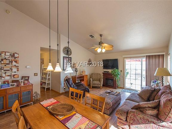 3rd image of 1728 Pacific Terrace Dr