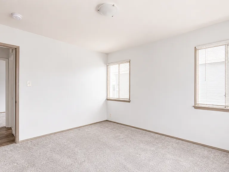 5913 Overhill Dr #4 — Photo 15