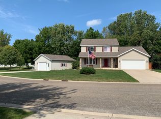 1021 John And Mary Dr SE, Chatfield, MN 55923