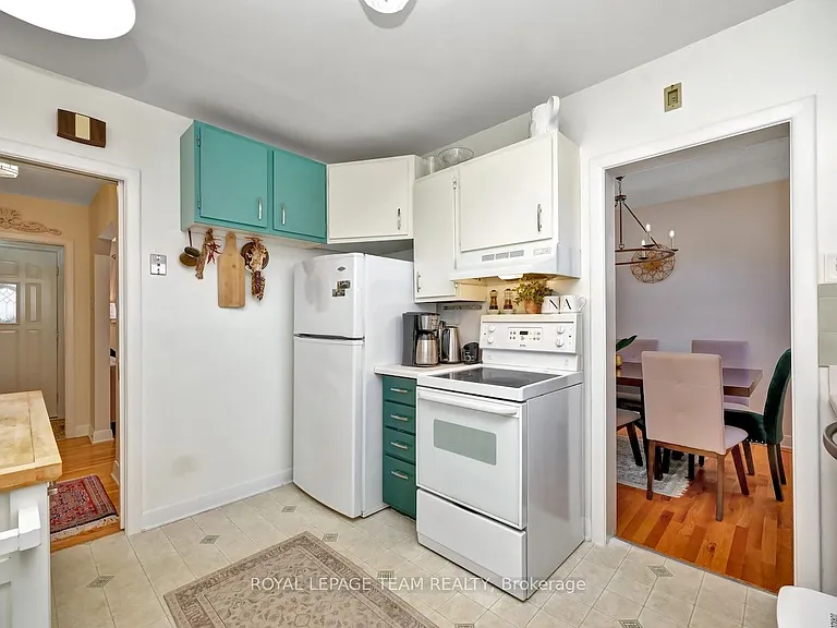 1233 Cheverton Ave — Photo 18