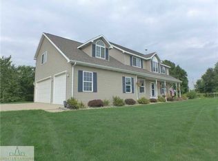 5593 E Price Rd, Saint Johns, MI 48879