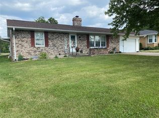 1223 W Line St, Palmyra, MO 63461