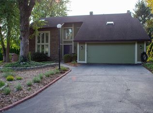 1371 Rutledge Ct, Temperance, MI 48182