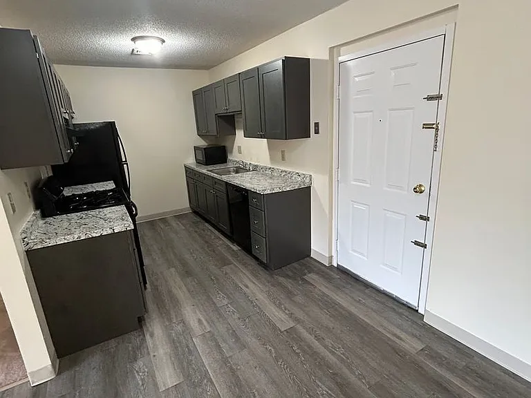 Webster Commons — Photo 28