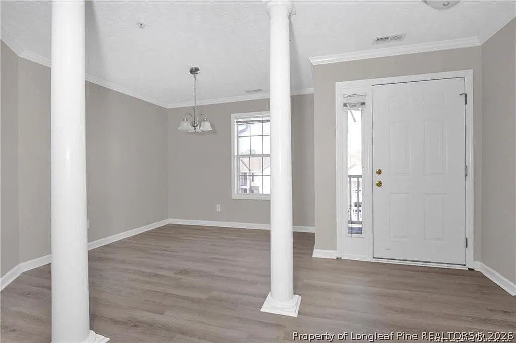 2 bed, 2.0 bath, 1201 sqft, $1,200 — Photo 2
