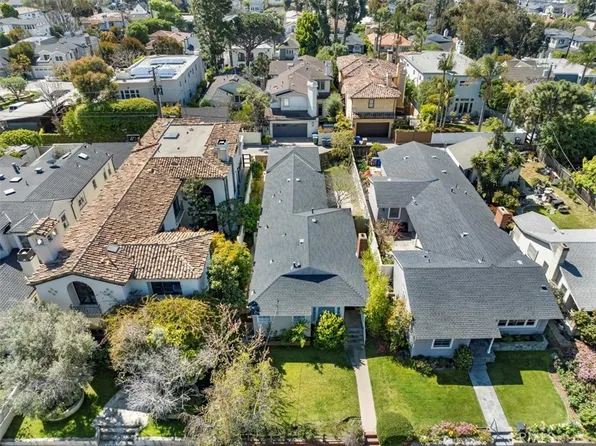 716 33rd St, Manhattan Beach, CA 90266