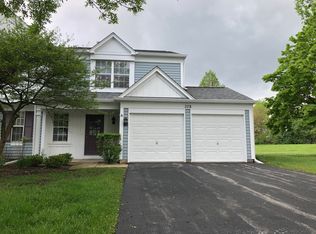 278 Half Moon Cir, Aurora, IL 60504