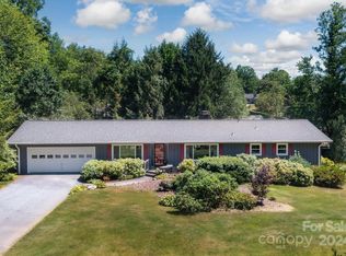 17 Braddock Way, Asheville, NC 28803