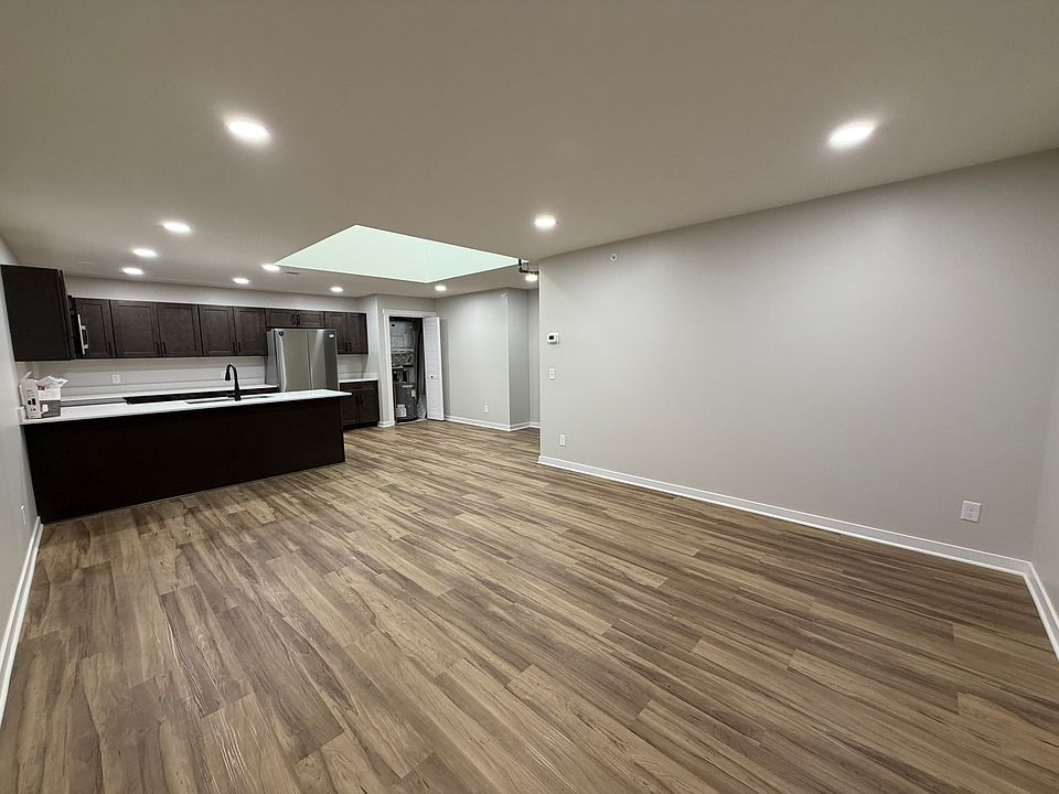 1st image of 2009 Franklin St #3