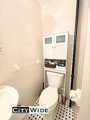 5th image of 463 Columbus Ave APT 6