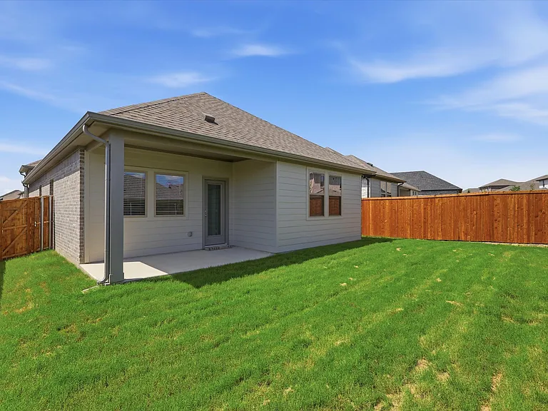 508 Green Grass Dr — Photo 26