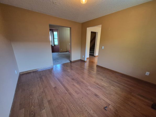 4272 Kingsbury Dr