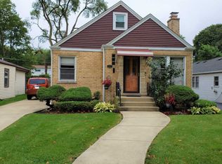 1167 Webster Ln, Des Plaines, IL