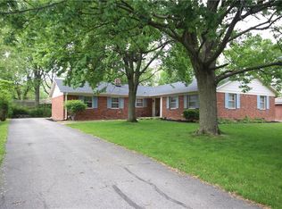 6930 Castle Manor Dr, Indianapolis, IN