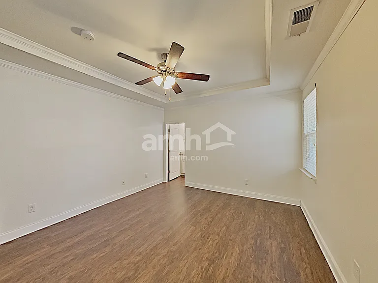 209 McBee Pl — Photo 9