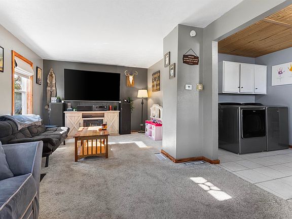 5th image of 718 Kingsley Dr