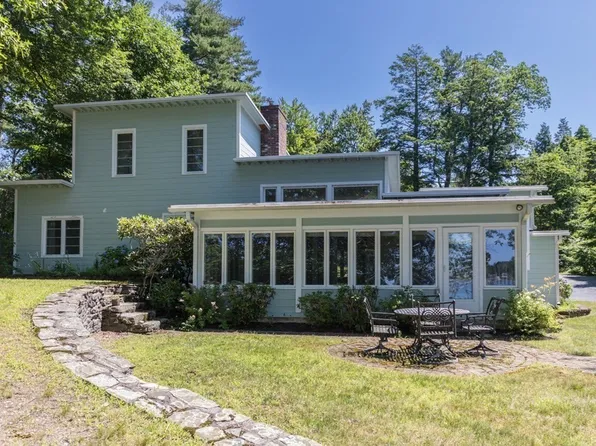76 Laurel Ln, Lunenburg, MA 01462