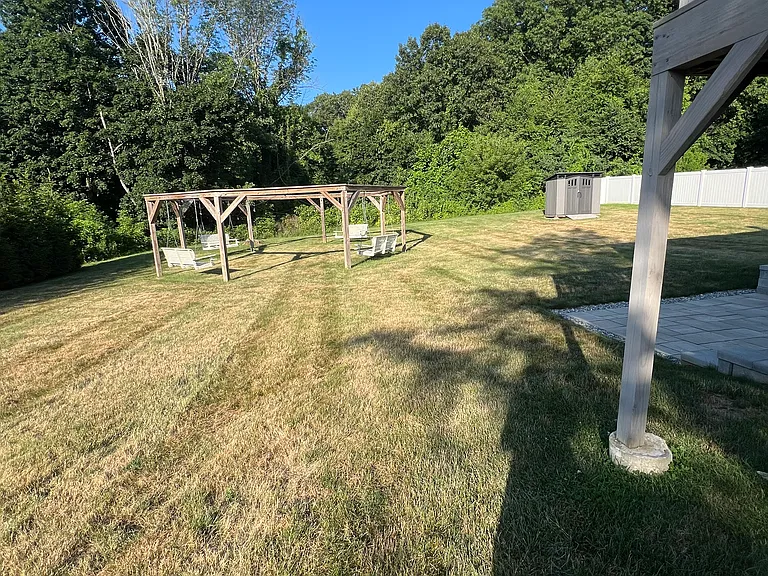 31 Tunxis Ln — Photo 10