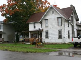 112 S 1st St, Knoxville, PA 16928