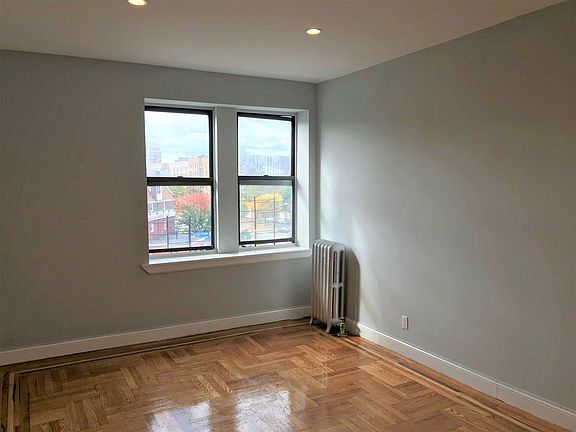 3rd image of 1685 Morris Ave APT 2G