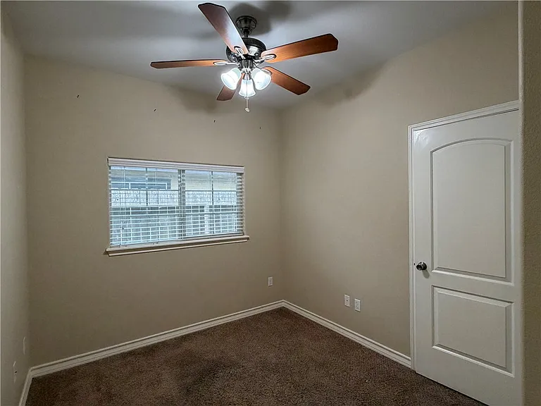 6905 Aaron Dr — Photo 16