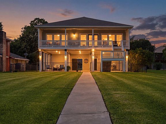 4th image of 2534 Cliff Dr