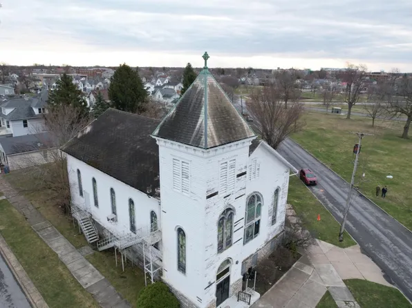 806 W Jefferson St, Sandusky, OH 44870